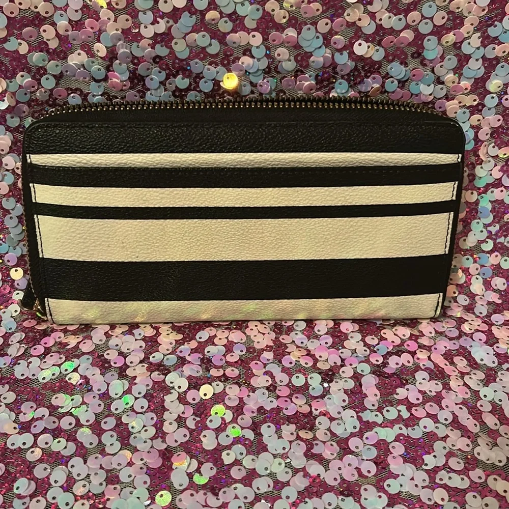 Kate Spade Matching Set - Picture 4 of 16